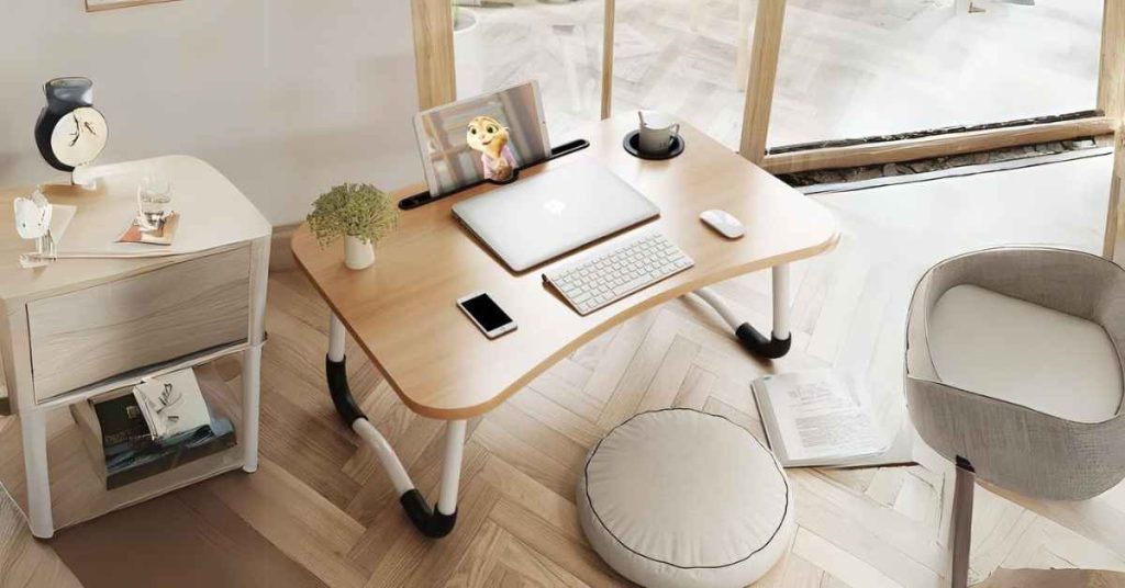Finalmente um jeito confortável de trabalhar na cama ou sofá – Conheça a Mesa Portátil Para Notebook